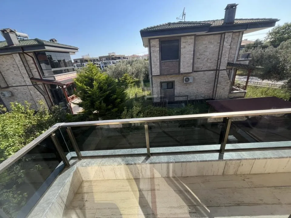 ALTINOLUK MERKEZDE TAM BAĞIMSIZ MÜSTAKİL  FULL EŞYA OPSİYONLU 3+1 AYRI MUTFAK VİLLA - Görsel 19