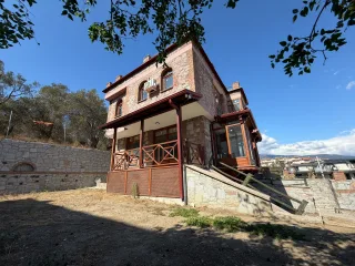 GÜREDE FULL DENİZ MANZARALI GERÇEK TAŞ VE LÜXÜN BİR ARADA OLDUĞU ÖZEL VİLLA - Görsel 11