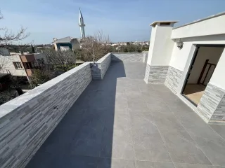 GÜRE İSKELE SAHİLİNDE BİRİNCİ MİGROSUN KÖŞESİNDE MÜSTAKİL TRİPLEX VİLLA - Görsel 15
