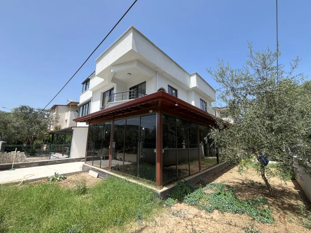 GÜRE İSKELE SAHİLİNDE BİRİNCİ MİGROSUN KÖŞESİNDE MÜSTAKİL TRİPLEX VİLLA - Görsel 2