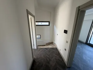 GÜRE İSKELE MAHALLESİNDE TEK KATLI 4+1 TAM MÜSTAKİL ULTRA LÜX VİLLA - Görsel 27