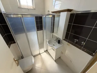 AKÇAYDA DENİZE ÇOK YAKIN ÖZEL MİMARİSİYLE ETKİLEYEN OTOPARKLI DUBLEKS - Görsel 25