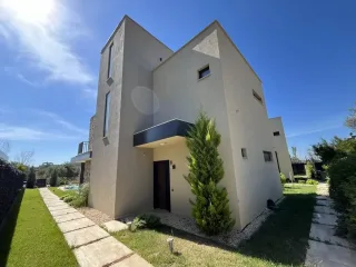 GÜREDE RAMADA OTEL BÖLGESİNDE TAM BAĞIMSIZ MÜSTAKİL HAVUZLU ULTRA LÜX 4+1 VİLLA - Görsel 3