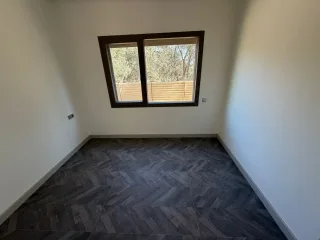 GÜRE İSKELE MAHALLESİNDE TEK KATLI 4+1 TAM MÜSTAKİL ULTRA LÜX VİLLA - Görsel 21