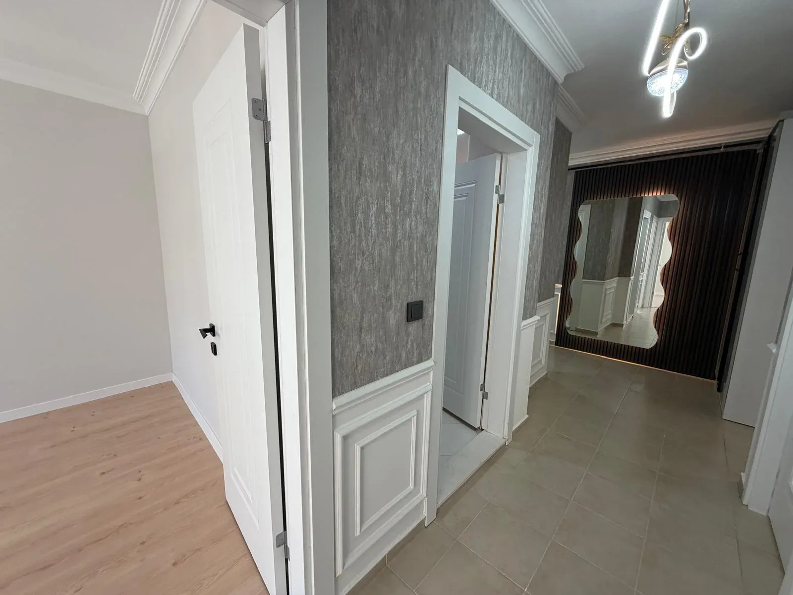 ALTINKUMDA CADDE ÜZERİNDE GÖZ DOLDURAN 2+1 DAİRE - Görsel 22