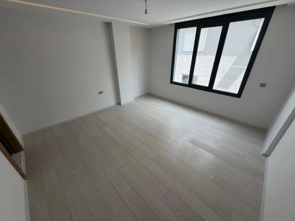 ALTINKUMDA DENİZE ÇOK YAKIN 3+1 CADDE ÜSTÜ 0 DAİRE - Görsel 23