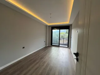 GÜRE KAVURMACILAR YOLUNDA DAĞ VE DENİZ MANZARALI 3+1 LÜX TRİPLEX VİLLA - Görsel 17