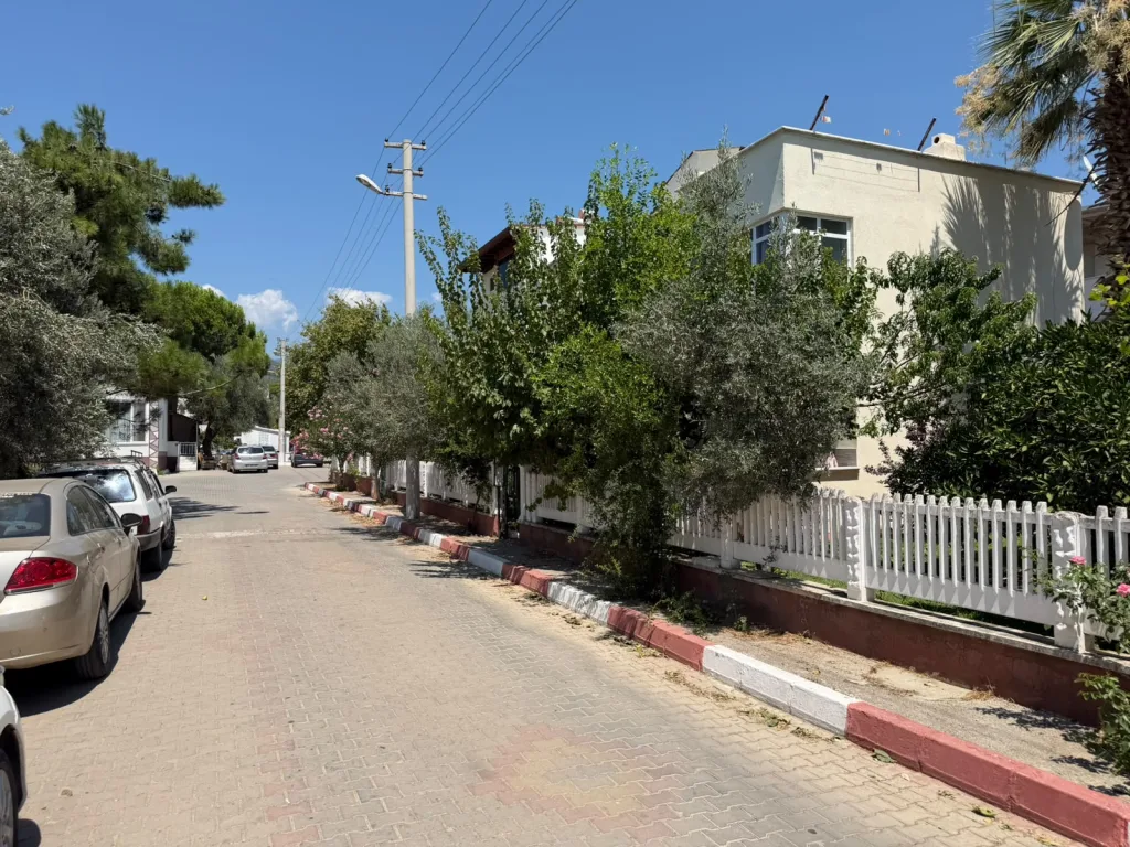 ALTINOLUK AVCILAR ALTINDA DAİRE FİYATINA TRİPLEX VİLLA 3+1 HAVUZLU SİTE İÇERİSİNDE - Görsel 27