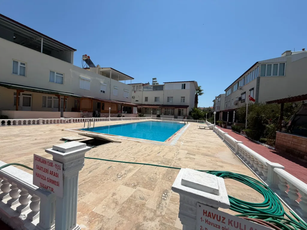 ALTINOLUK AVCILAR ALTINDA DAİRE FİYATINA TRİPLEX VİLLA 3+1 HAVUZLU SİTE İÇERİSİNDE - Görsel 19