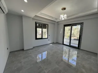 ZEYTİNLİDE MÜSTAKİL TADINDA 2+1 BAHÇE KULLANIMLI AYRI MUTFAK DAİRE - Görsel 20