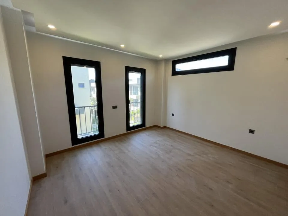 GÜREDE RAMADA OTEL BÖLGESİNDE TAM BAĞIMSIZ MÜSTAKİL HAVUZLU ULTRA LÜX 4+1 VİLLA - Görsel 29
