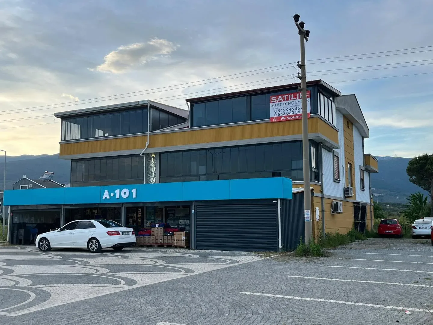 GÜRE AKÇAY YOLU ÜZERİNDE ÖNÜ KAPANMAZ  3 ODA 1 SALON 2 AYRI MUTFAKLI DUBLEKS DAİRE