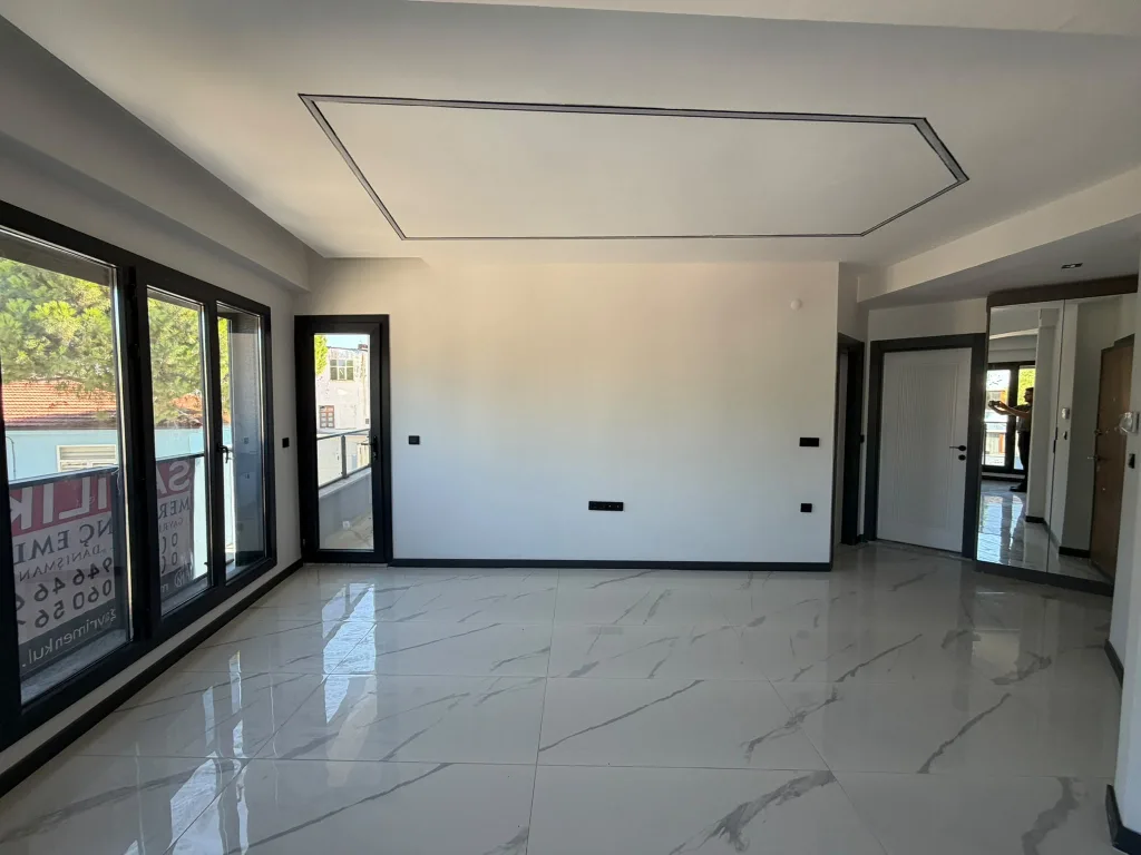 ZEYTİNLİ KÖYÜ GİRİŞİNDE SAĞLIK OCAĞI KARŞISI 1+1 GENİŞ SIFIR DAİRE - Görsel 3