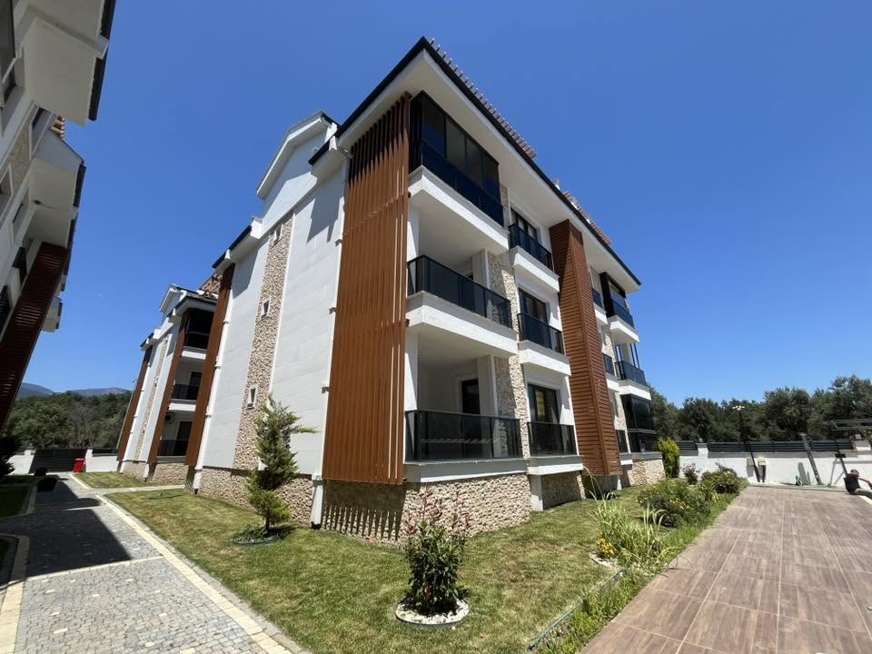 GÜRE AKÇAY ARASINDA 2+1 AYRI MUTFAK ULTRA LÜX SİTE İÇERİSİNDE HAVUZ CEPHELİ DAİRE - Görsel 4