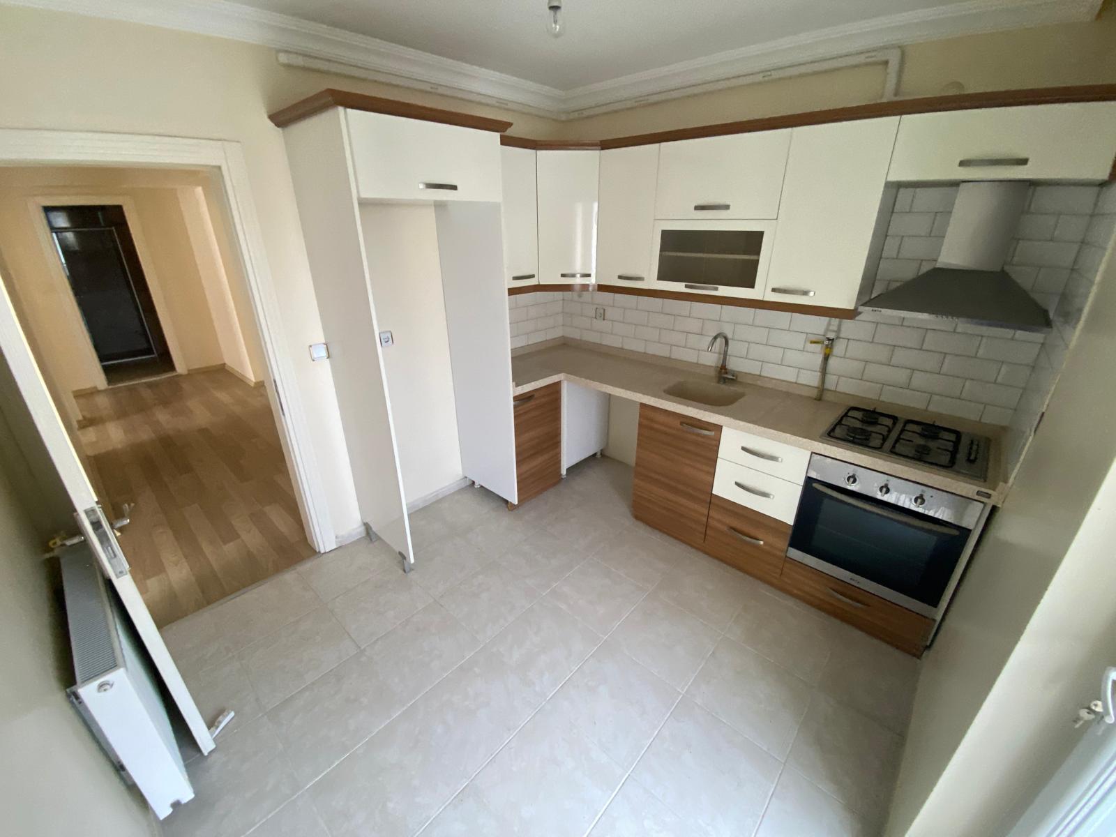 AKÇAY ALTINKUMDA HEM GENÇ HEM EKONOMİK FULL DONANIMLI DAİRE - Görsel 4