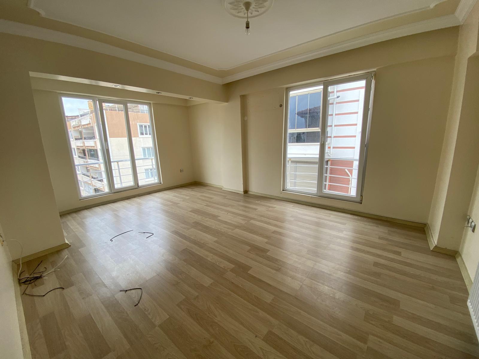 AKÇAY ALTINKUMDA HEM GENÇ HEM EKONOMİK FULL DONANIMLI DAİRE - Görsel 7