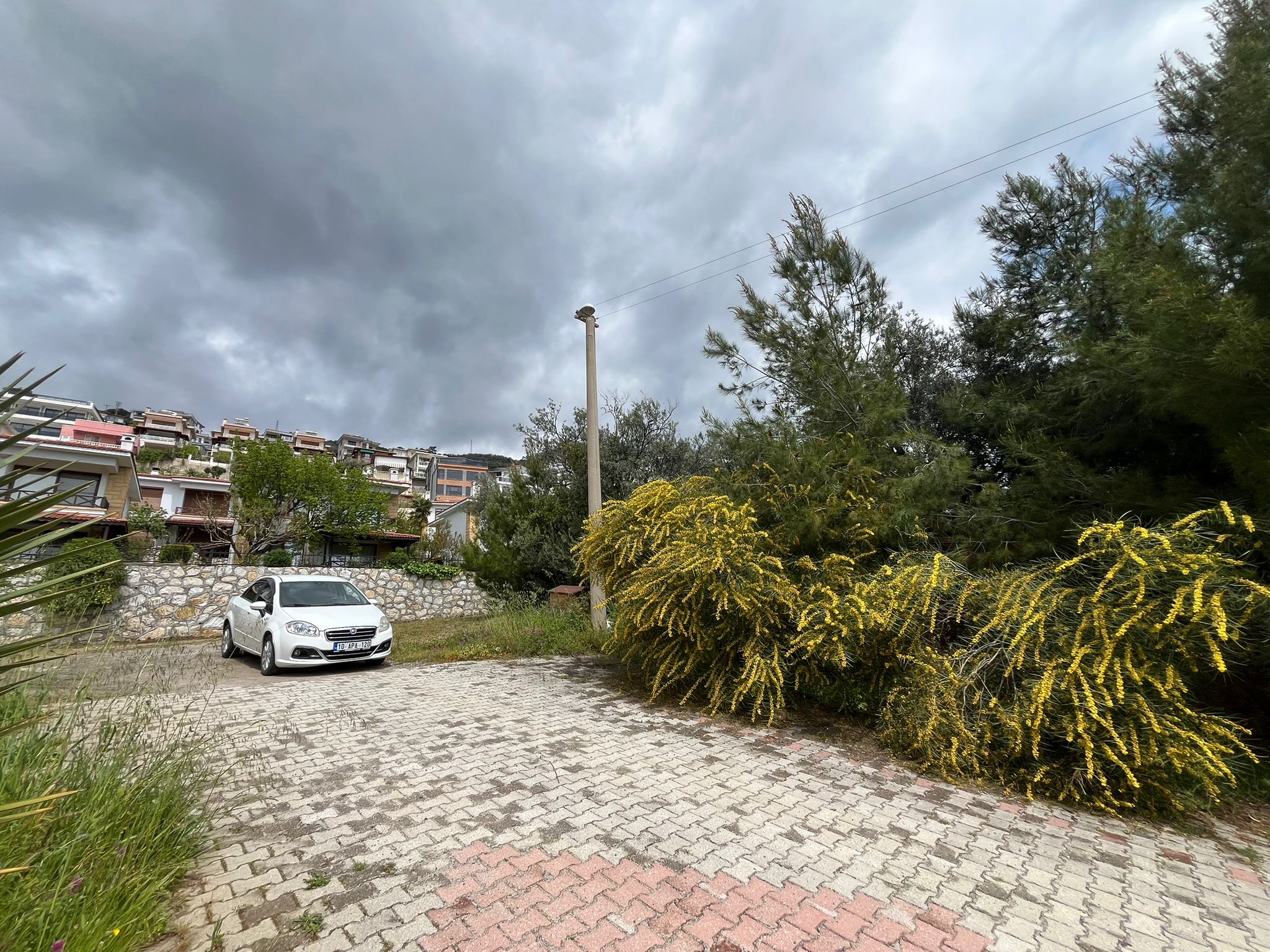 ALTINOLUKTA 650 M2 MUHTEŞEM DENİZ VE ŞEHİR MANZARALI KÖŞE ARSA - Görsel 6