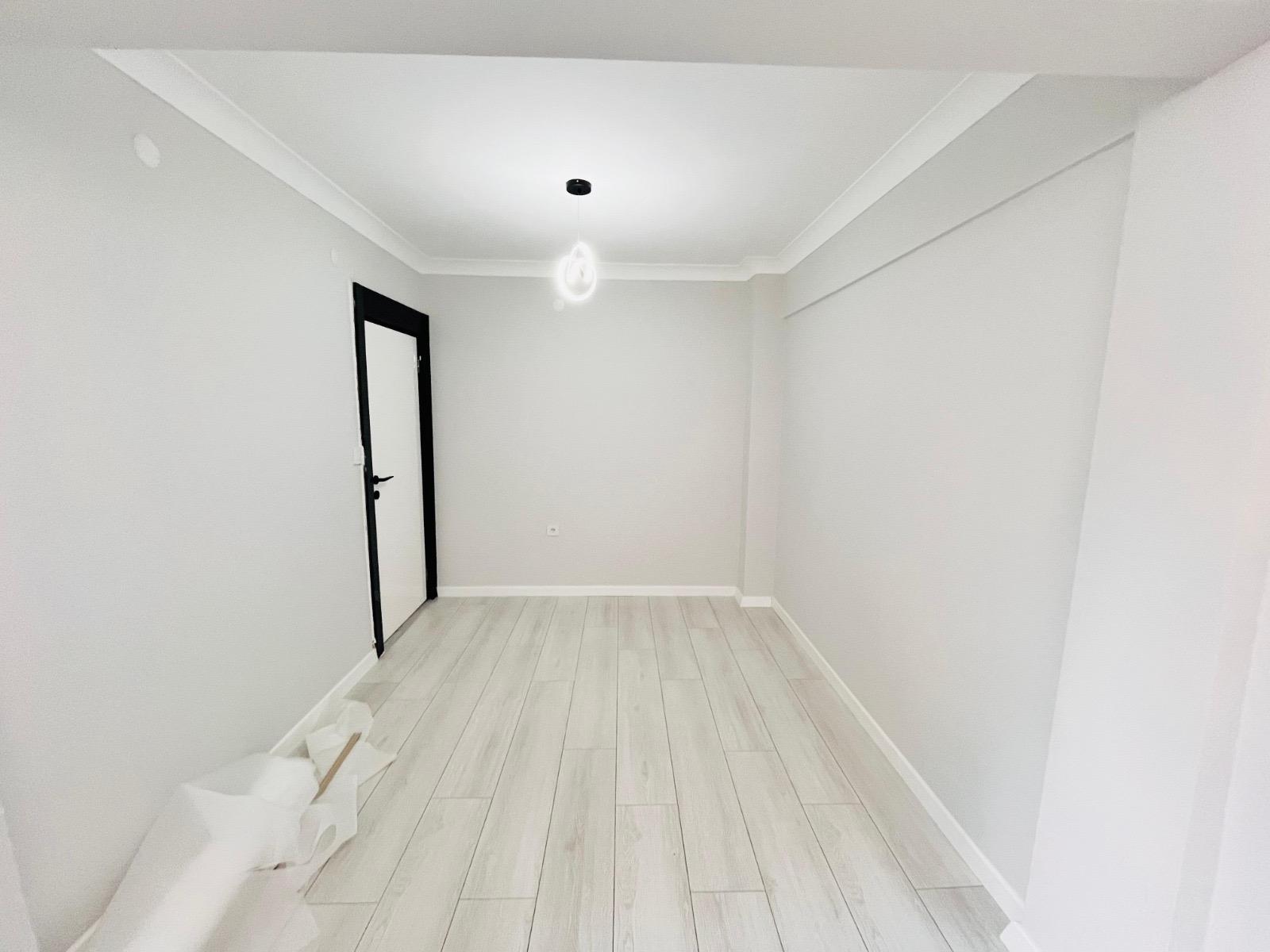 AKÇAY MERKEZDE İÇİ RESTORE EDİLMİŞ BAHÇELİ 2+1 - Görsel 24